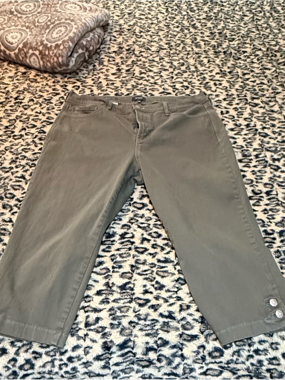 NYDJ Marilyn Crop Pants 16W Olive Green Ankle Button Detail